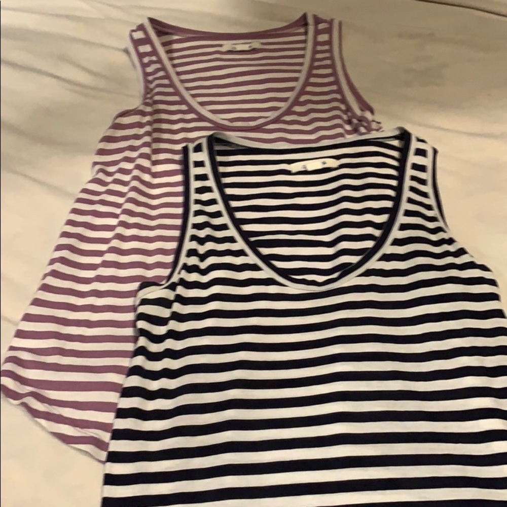 Lot of 2 aerie tanks